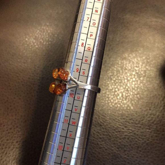 Vintage Sterling Silver and Three Shades of Amber Statement Ring - Picture 3 of 13
